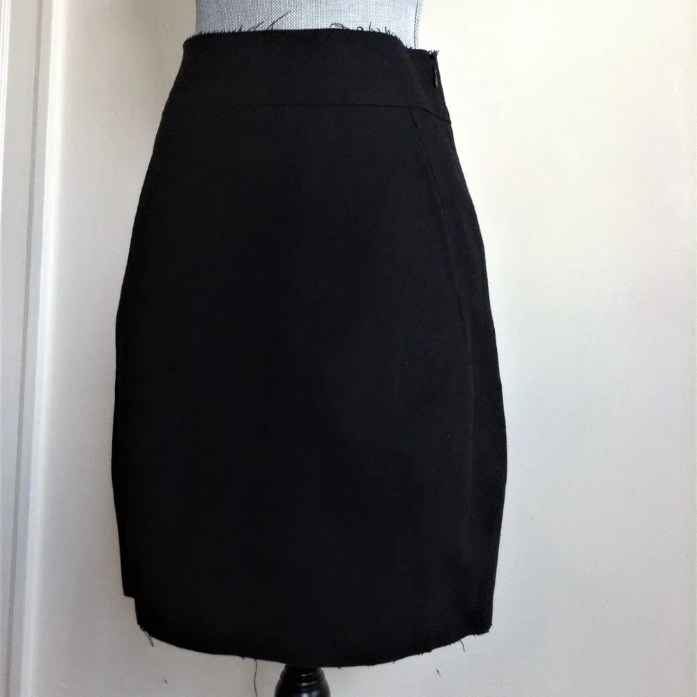 Marni Black Wool Raw Edge Tulip Mini Skirt Italy IT 40 US 2 4 High Waist Pencil